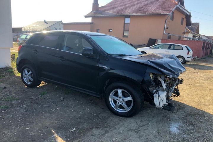 Usita rezervor Mitsubishi ASX prima generatie