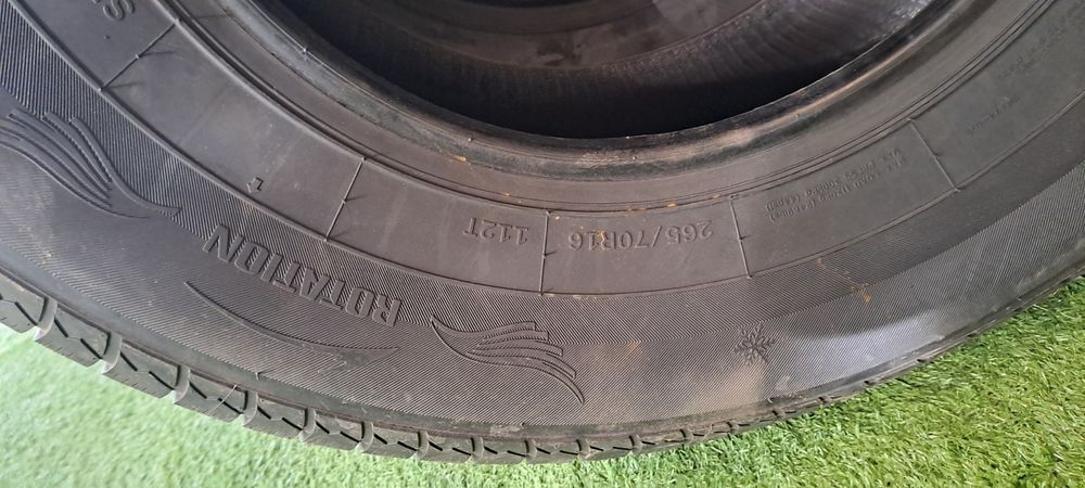 Продам зимние шины размер 265×70×16