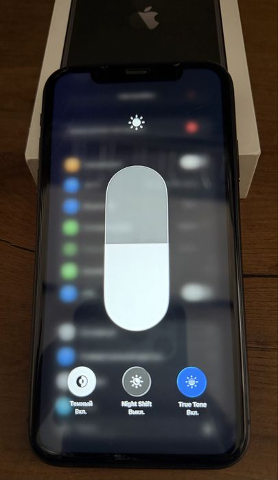 iPhone 11 (64gb) black