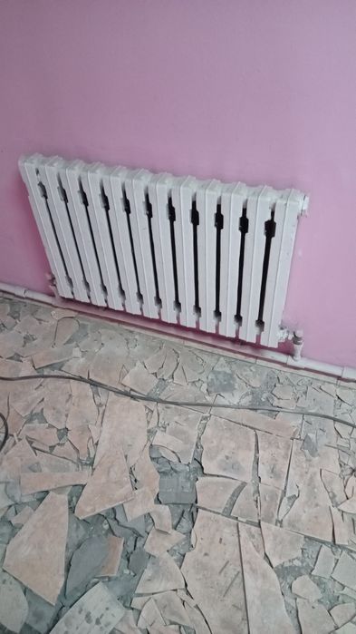 Продам радиаторы отопление, чугун.