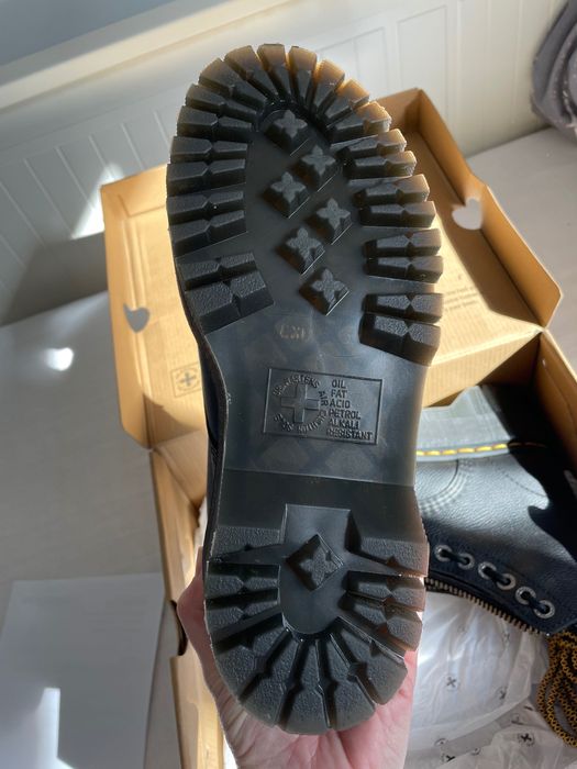 Bocanci dr martens