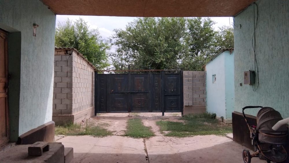 Үй сатылады, мал шаруашылығына қолайлы