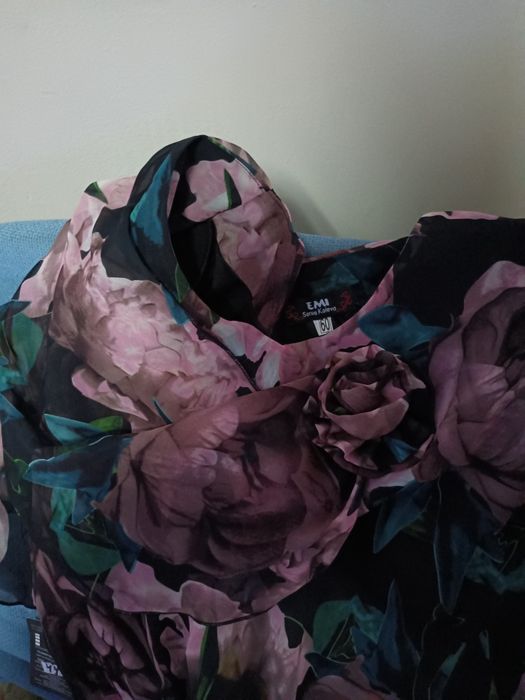 Костюми и рокли-60евро