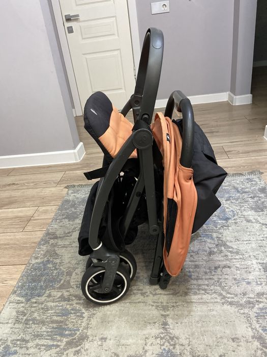 Продам детскую коляску.