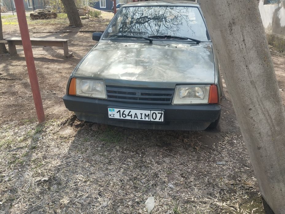 Срочно продам машину на ходу