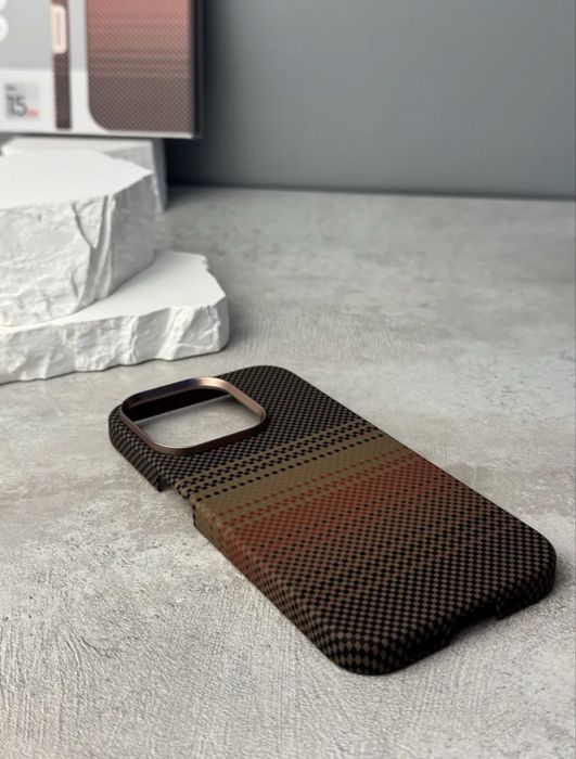 Чехол на Iphone 15 pro