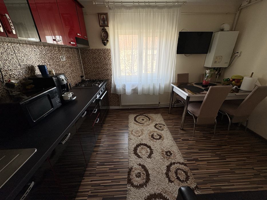 Vand apartament cu 3 camere(lidl fosta autogara)