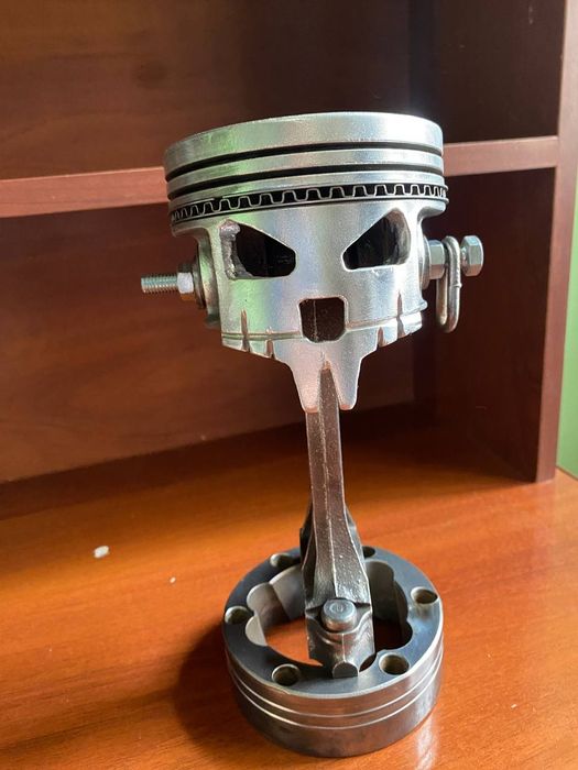 Страшные поршень