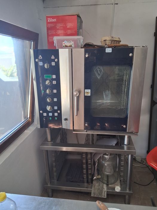 Vand cuptor gastronomic