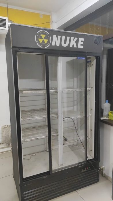 Продам холодильник для напитки