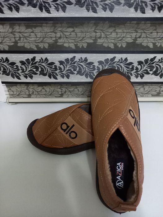 Продаются женские макасины