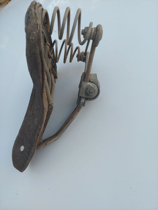 Седло от велосипеда Урал