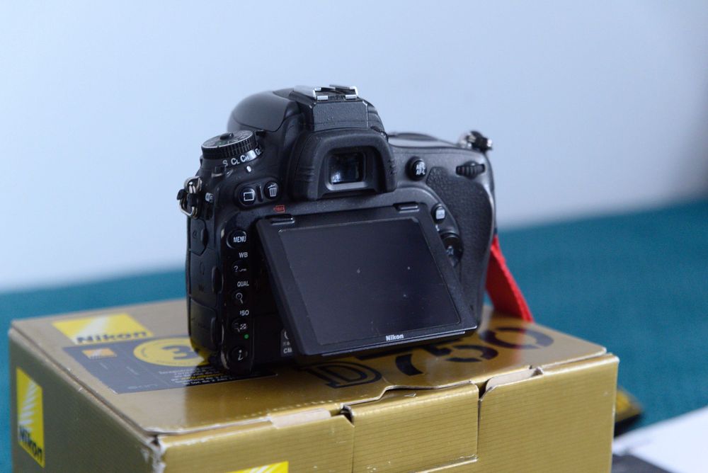 NIKON D750 2 buc