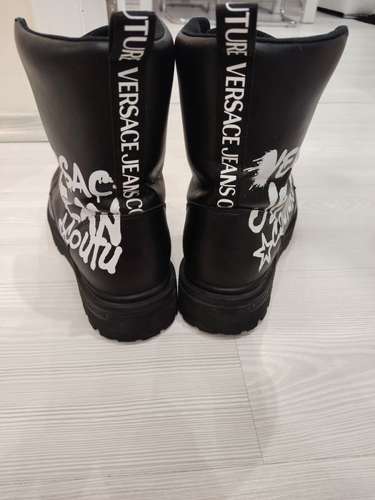 Мъжки        боти