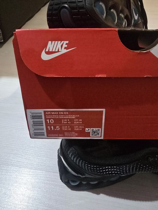 Vand adidasi nike  air max Dn