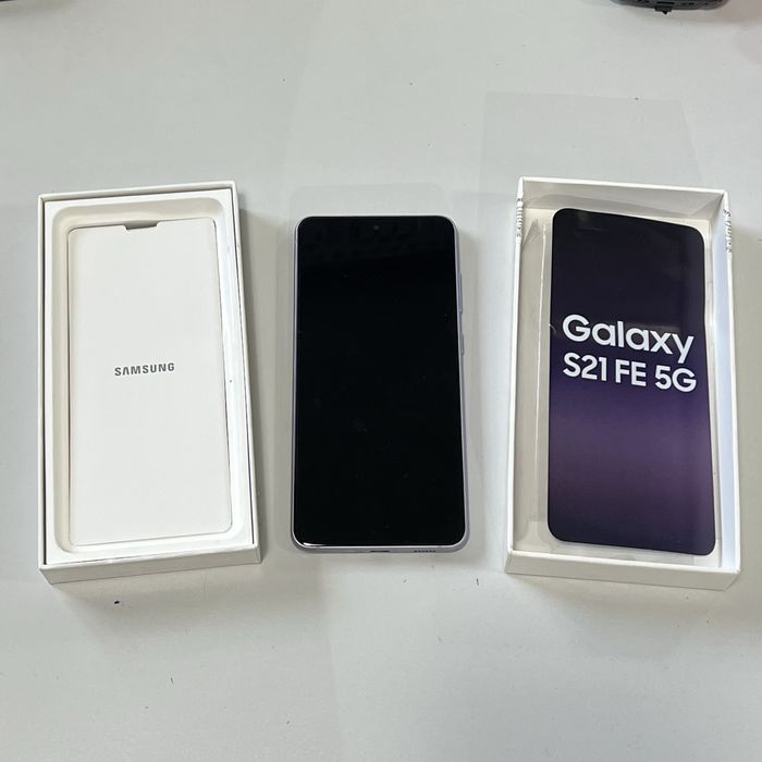 Продам Samsung S21 FE память 128gb