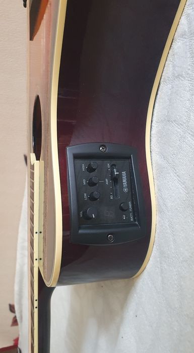 Yamaha apx 700 ll Nat