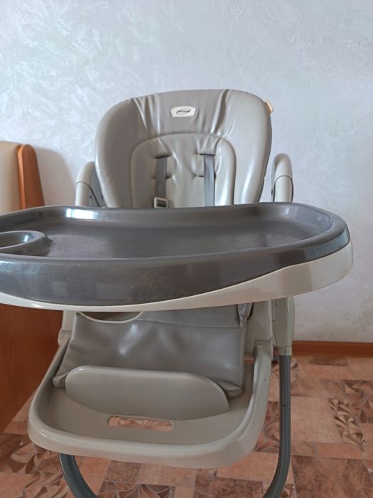 Продам детские столы