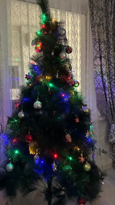 Продаю новогоднюю ёлку!