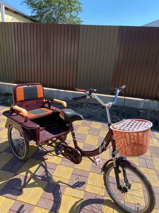 Трехколесный велосипед