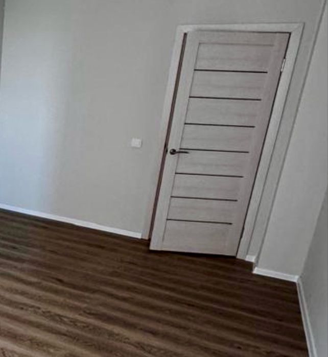 Двери новые 80 на 200