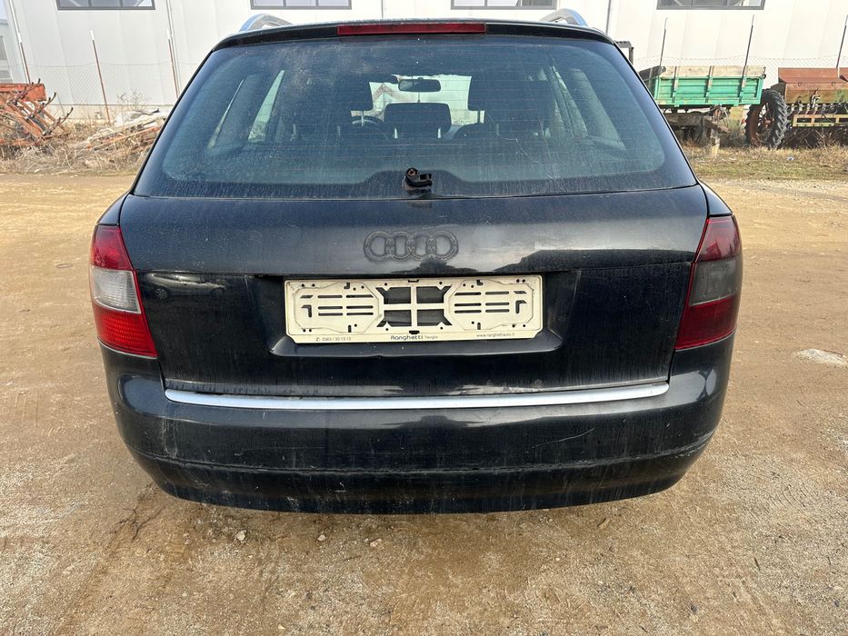 Audi A4 на части