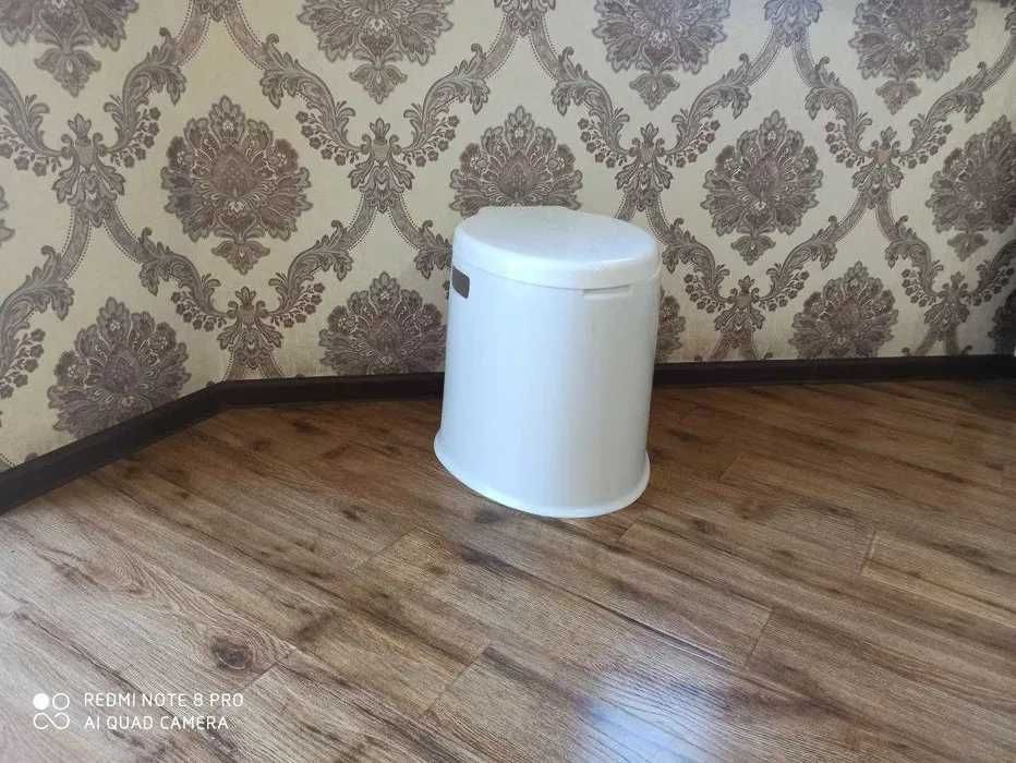 Биотуалет биоунитаз горшок для дачи и дома со съемным ведром