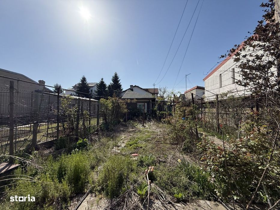 Casa demolabila/renovabila langa Lacul Grivita