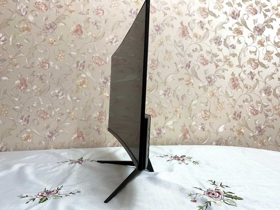 Gaming Monitor IMMER "24 TC1000 Curved (VGA+HDMI), 100Hz FullHD 1080