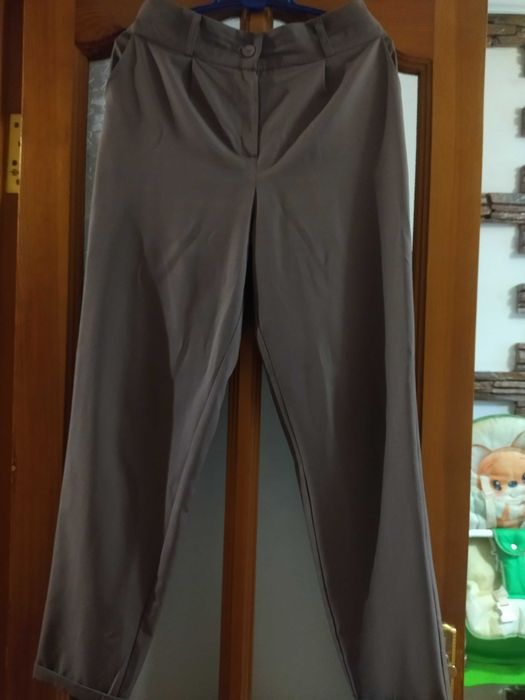 Костюм с брюками 46-48