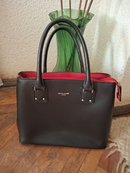 Vând genți de dama