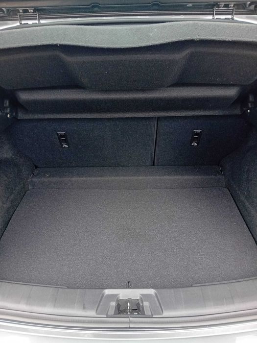 NISSAN QASHQAI 1.3 BENZINĂ, 140 CP, AN FABR. 2020, 77000 km.