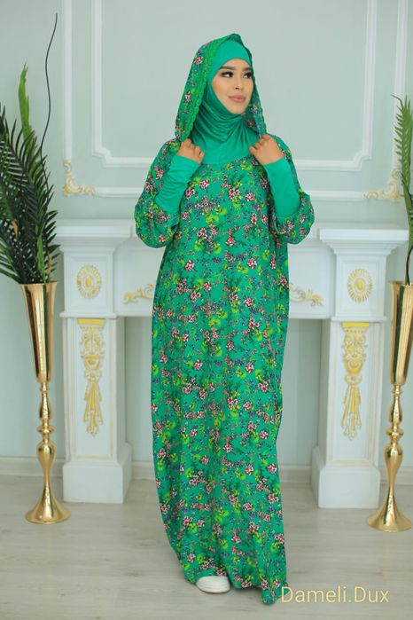 Продам длинные в пол  женские платья