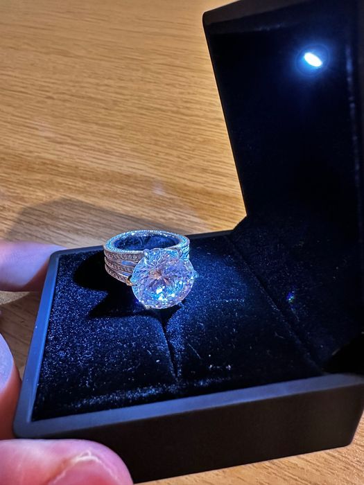 925 Сребърен пръстен за годишнина с голям камък