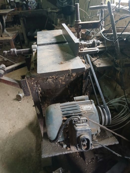 Продавам инструменти