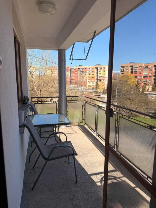 Дава се под наем Двустаен апартамент в Перник, Център - 65 кв.м за 398.82 € - Снимка #8