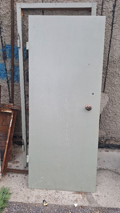 Дверь металическая