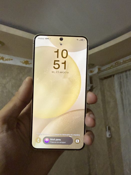 Срочно продается S24