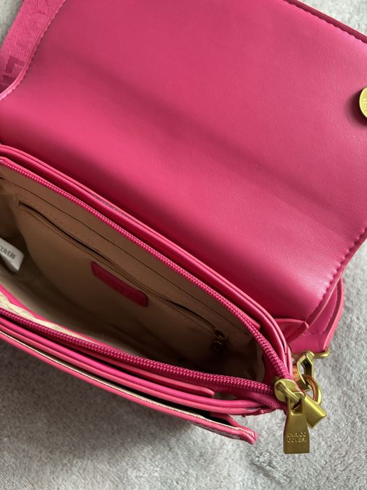 Цикламена чанта 30лв