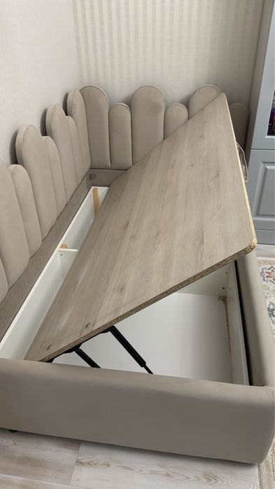 Детская кровать г образная