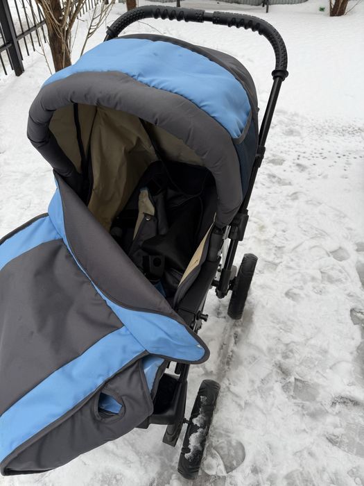 Продам коляску демисезон