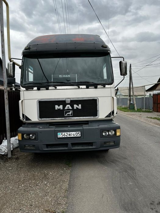 Продам тягач MAN