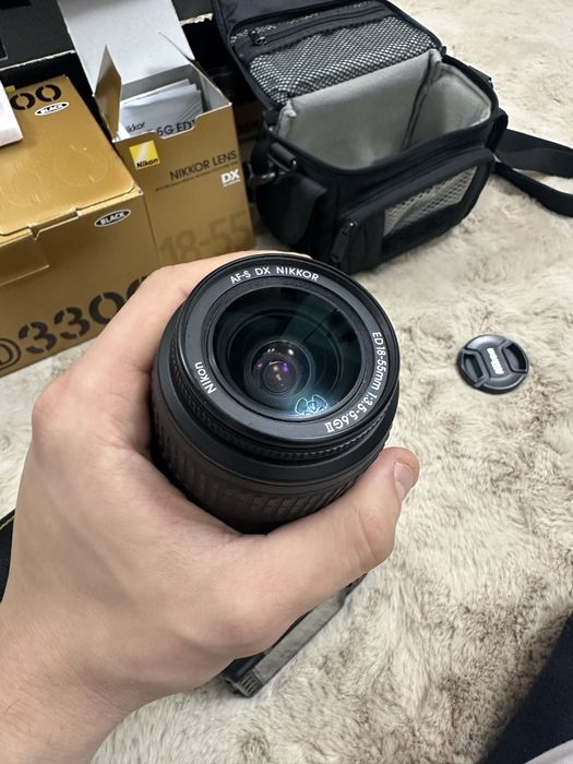 Nikon D3300 + Obiectiv + Geanta