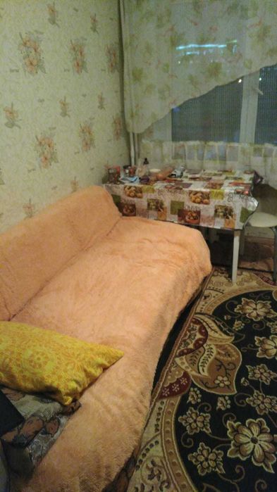 Парню сдам комнату в районе ЕНУ