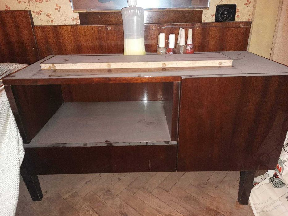 Комплект мебели за спалня