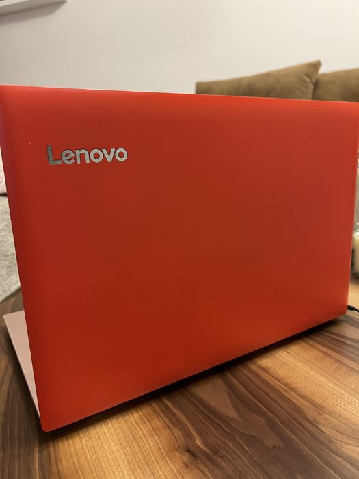 Laptop Lenovo IdeaPad 320-15AST funcțional-4GB RAM-Windows 10 Pro