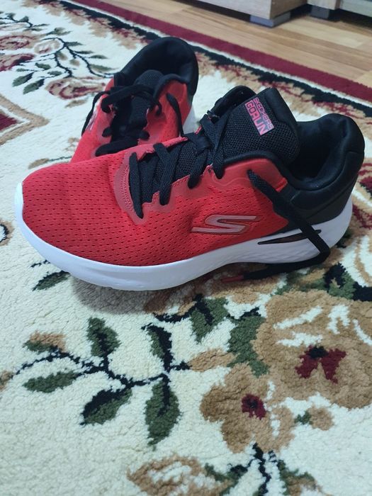 SKECHERS Unisex Adidasi