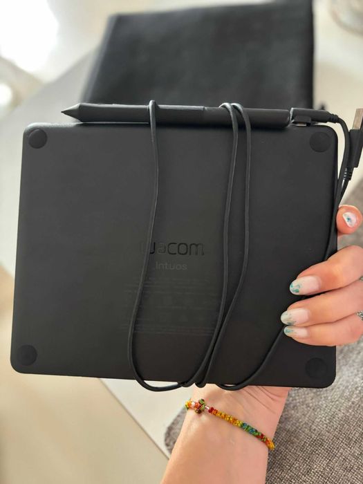 Tableta grafica Wacom Intuos S Black/ Nouă - desigilată |Husa inclusa