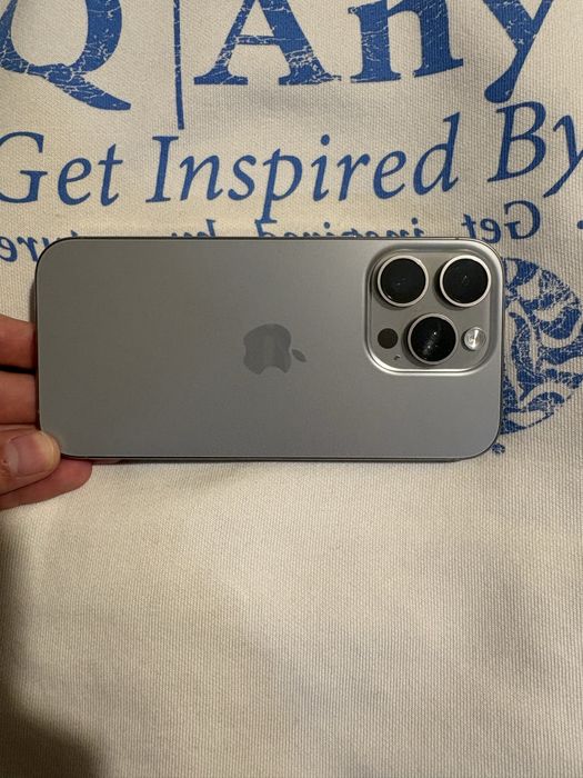 iPhone 16 pro. 128 gb. 87%