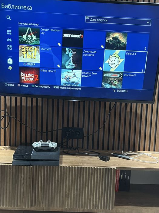 Продам ps4 500гб